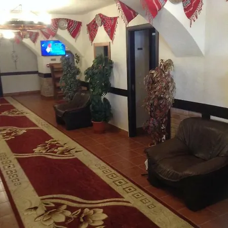 Homestay Taverna *